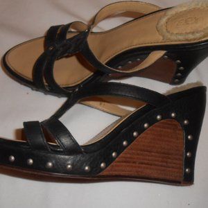 UGG Australia sz 7 leather Sandals Shoes Wedge